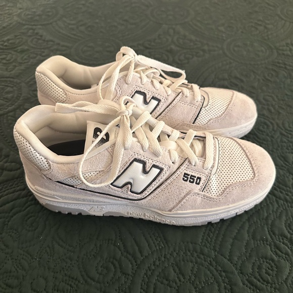 New Balance 550 Sneakers - Picture 4 of 7